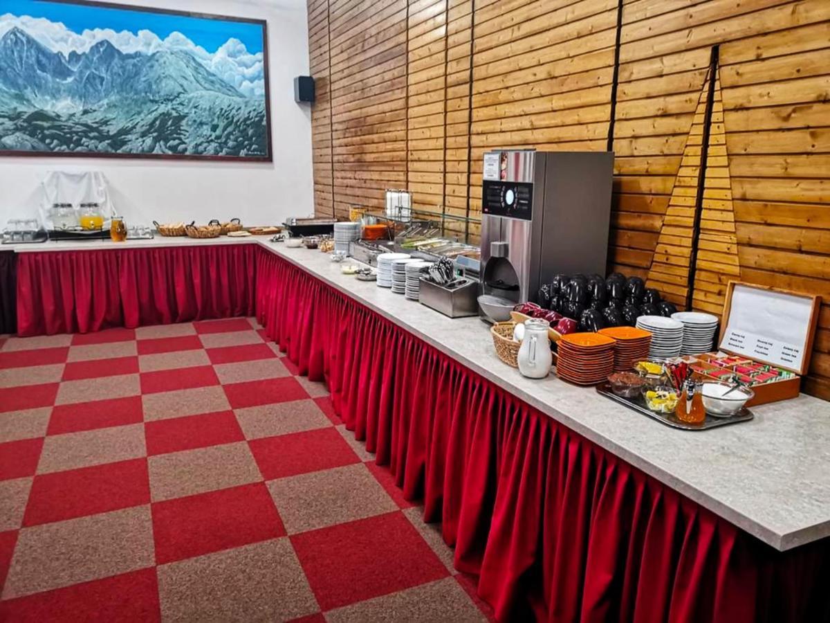 Hotel Sasanka タトランスカ・ ロムニツァ エクステリア 写真