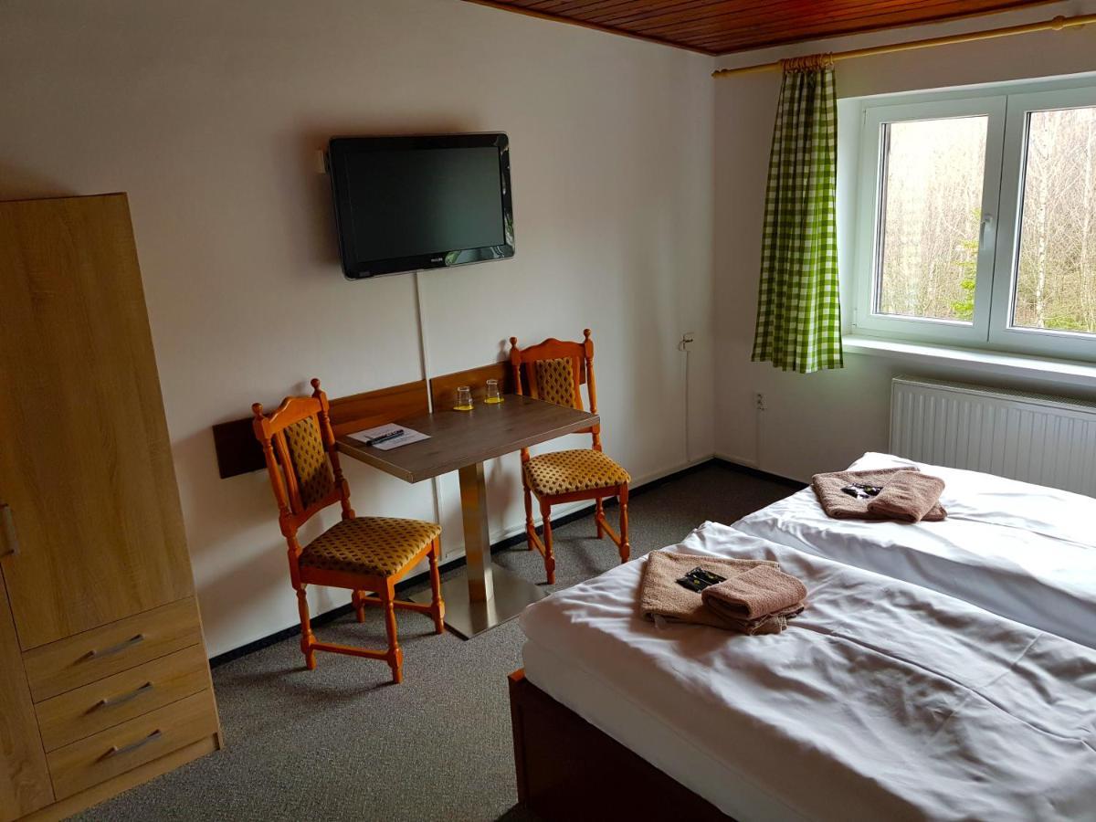 Hotel Sasanka タトランスカ・ ロムニツァ エクステリア 写真