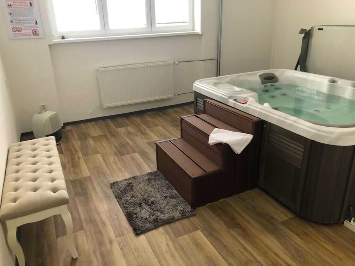 Hotel Sasanka タトランスカ・ ロムニツァ エクステリア 写真